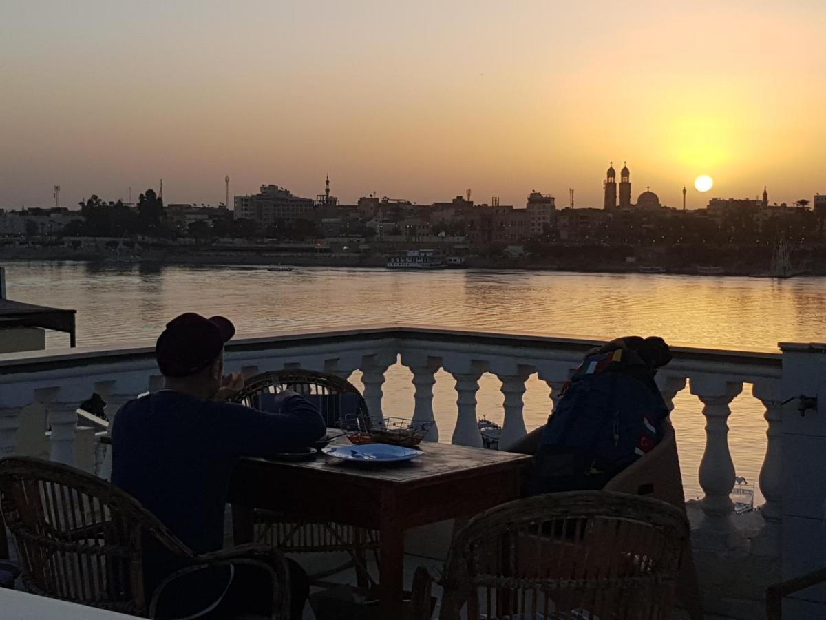 Nile Sunrise Flats Apartment Luxor Exterior photo