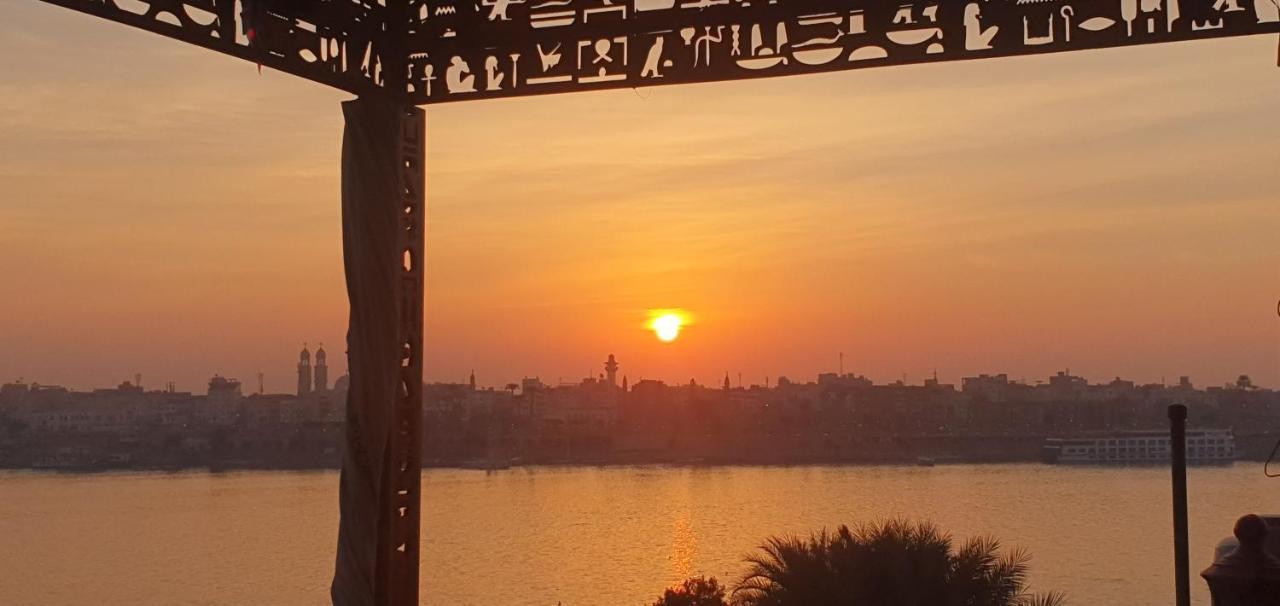Nile Sunrise Flats Apartment Luxor Exterior photo