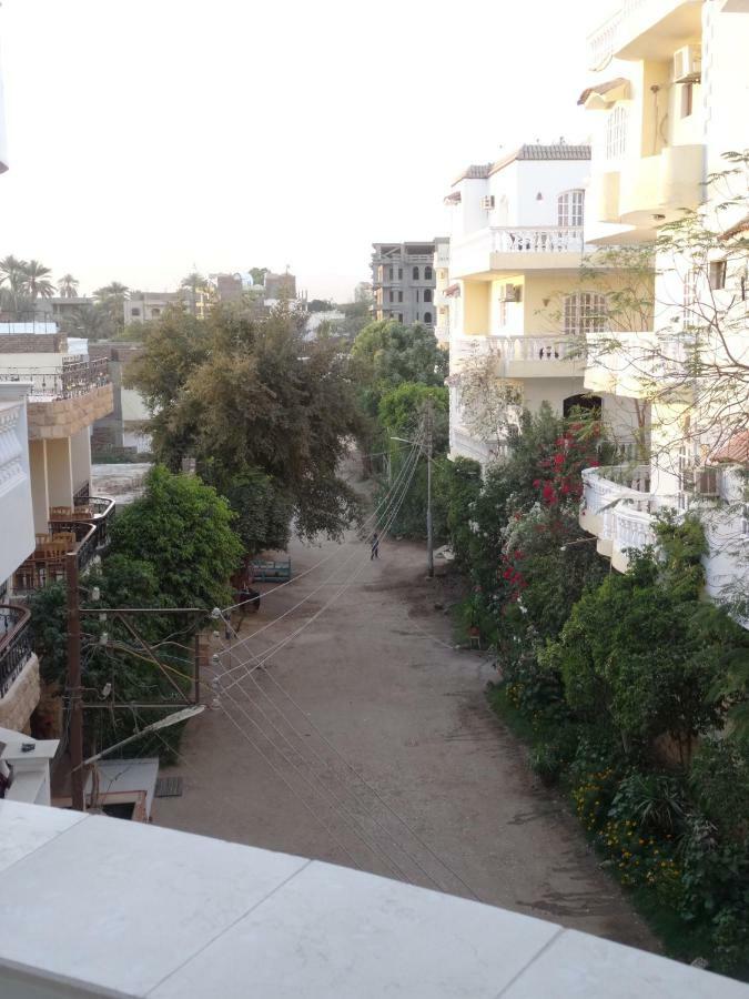 Nile Sunrise Flats Apartment Luxor Exterior photo